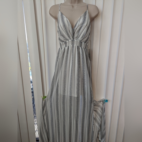 NWT BLASHE BLUHSH GORGEOUS DRESS SIZE SMALL - Picture 3 of 7